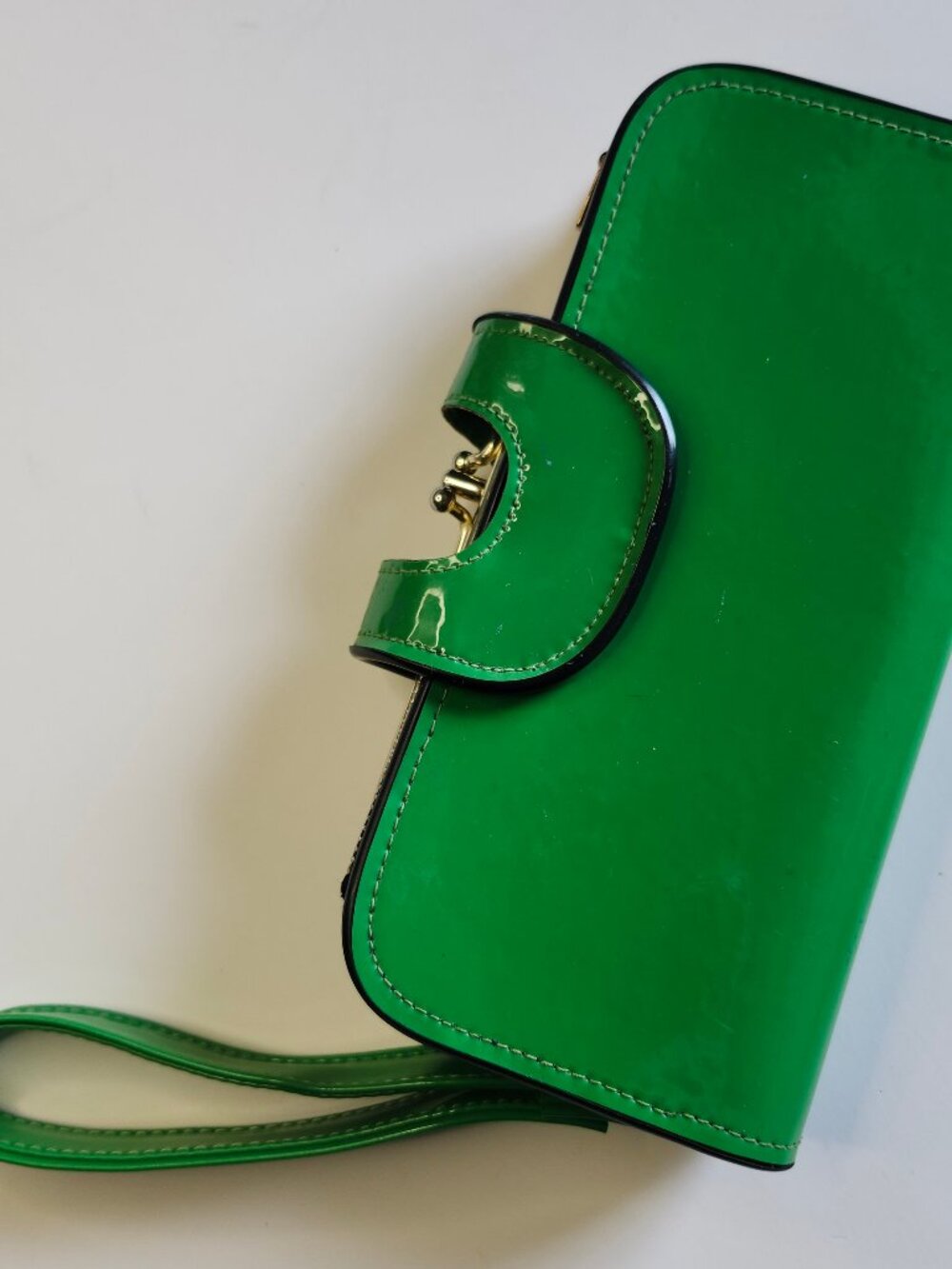 Vintage Kelly Green Wristlet Clutch Purse
